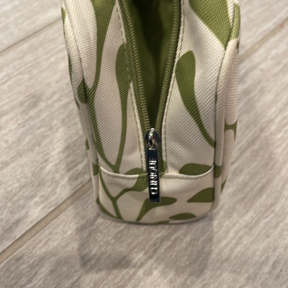 Clinique cosmetics bag - Picture 3 of 3